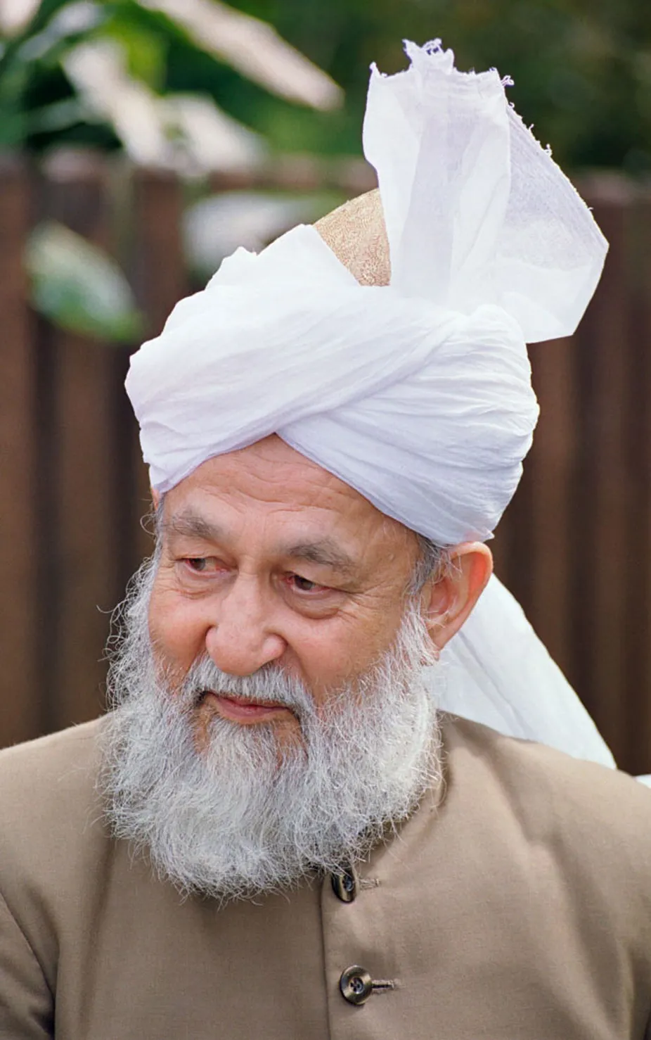 Mirza Tahir Ahmad.
